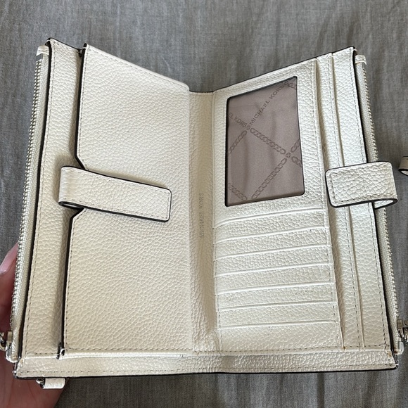 Wallet Bundle!!! - Picture 3 of 5